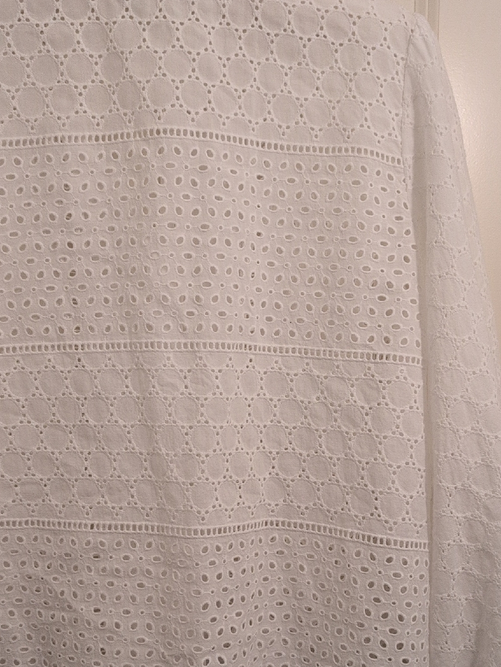 J. McLaughlin Eyelet Pointelle 100% Cotton Button Down Top - Incredible Detail!! - Picture 9 of 10